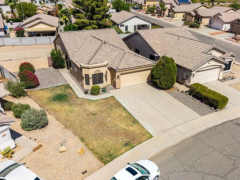 3706 W TONOPAH Drive photo 1