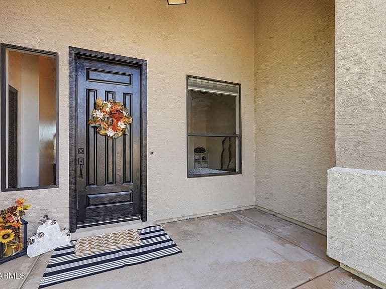 26627 N 46TH Place photo 4