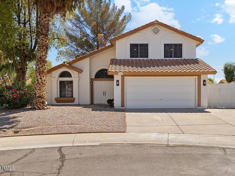 16239 S 43RD Place photo 1