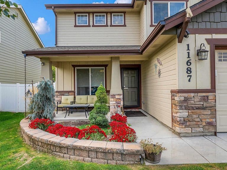11687 Annette Ct photo 2
