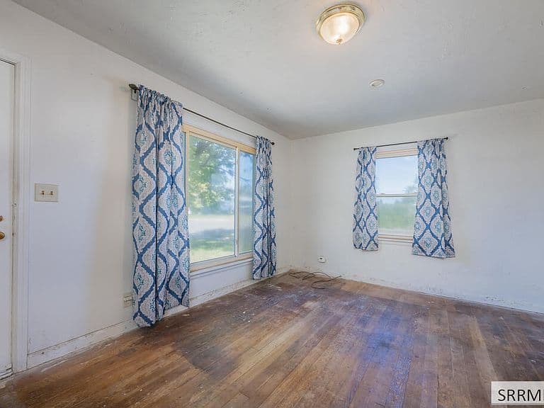 1196 Bear Ave photo 3