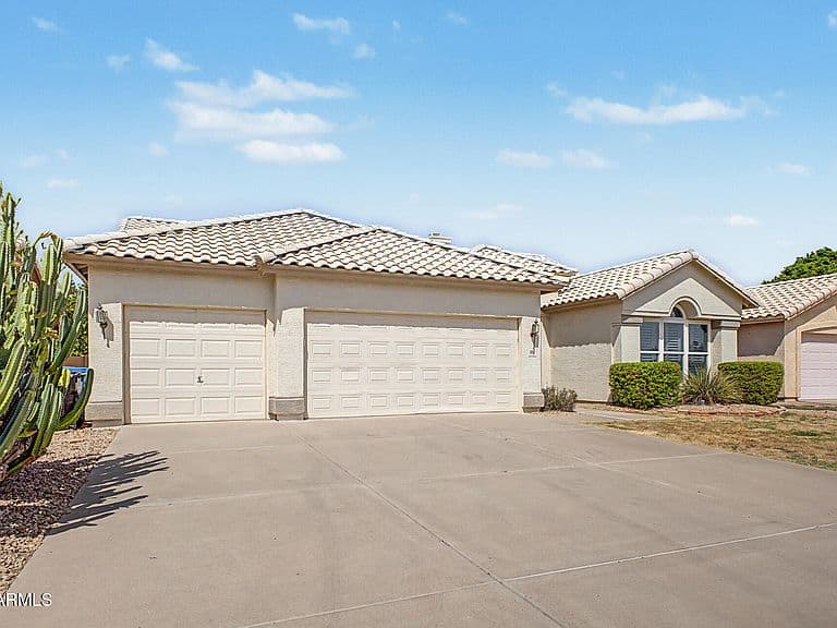 3334 E UTOPIA Road photo 3