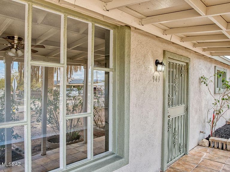 949 W Calle Aragon photo 2