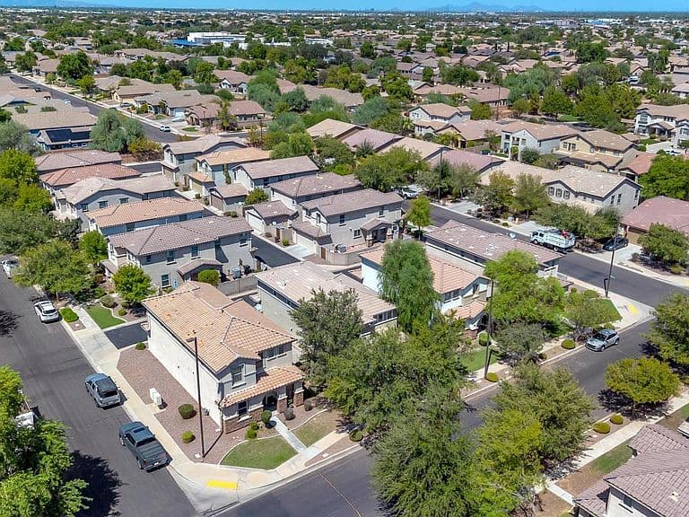 2898 S HANSEN Drive photo 4