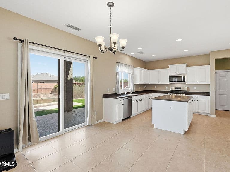 30196 W CRITTENDEN Lane photo 5