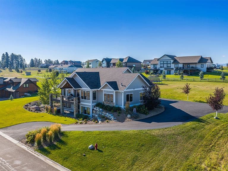 330 Harvest View Ln photo 3
