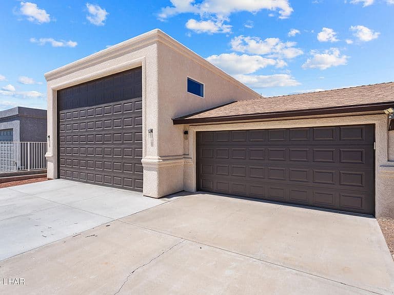 3413 Kiowa Blvd N photo 2