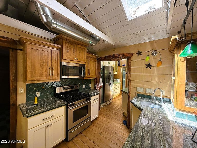 46200 N Seven Springs Road #16 photo 4