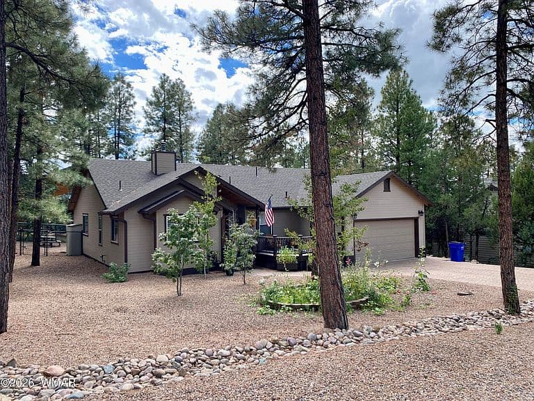725 Pine Spruce Ln photo 1