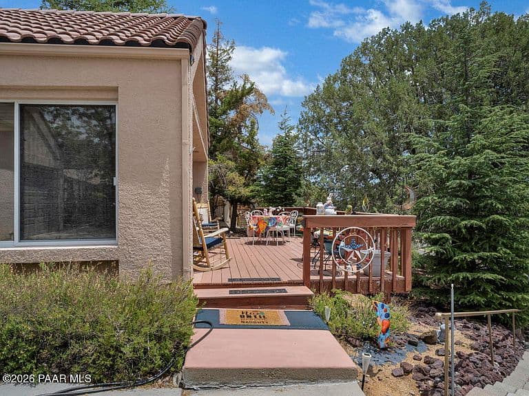 636 Shadow Mountain Dr photo 3