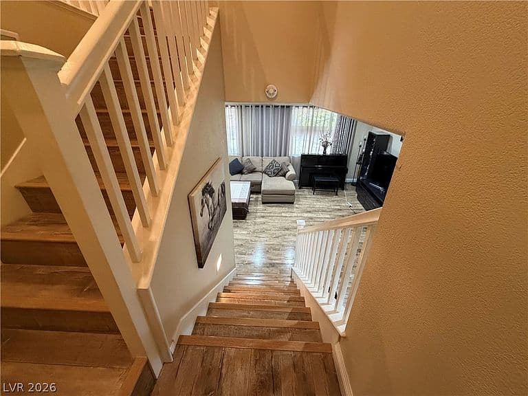 3549 April Springs St photo 5
