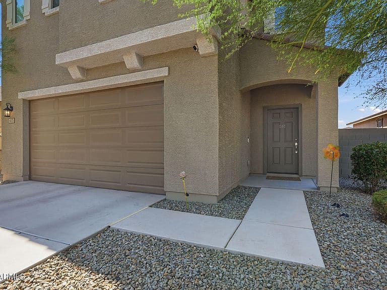 6835 W GETTY Drive photo 3