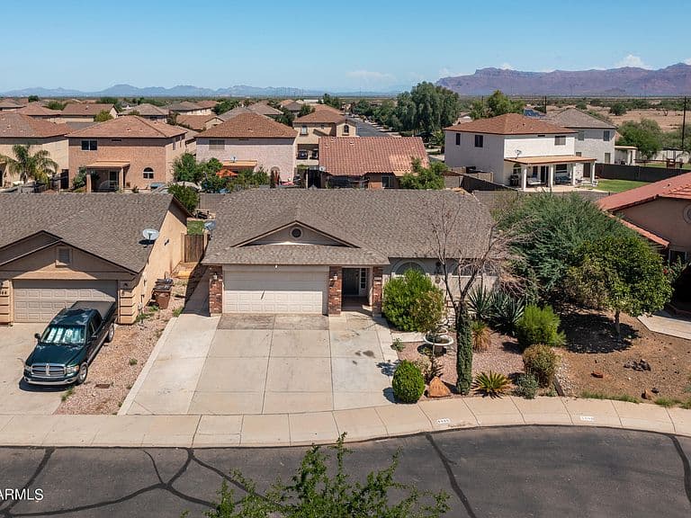 4986 E Magnus Dr photo 3