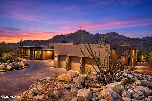 3540 W Adobe Ruins Pl #8 photo 1