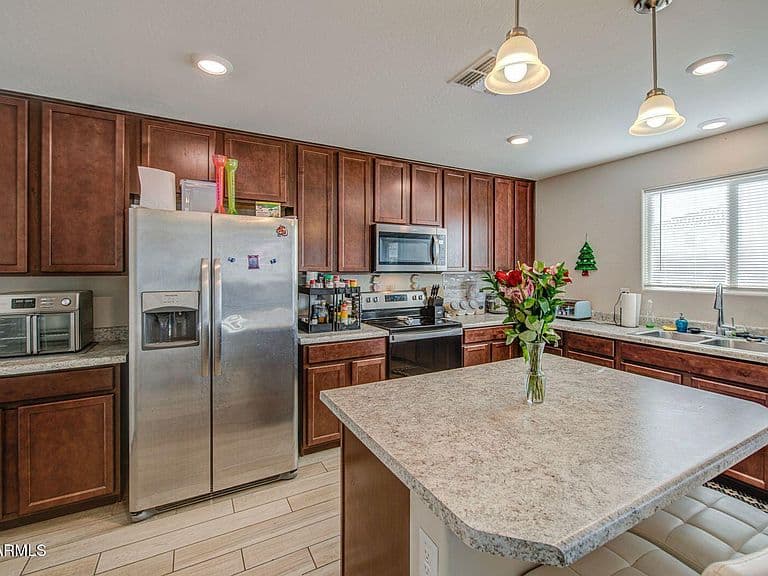 1363 W PINKLEY Avenue photo 3
