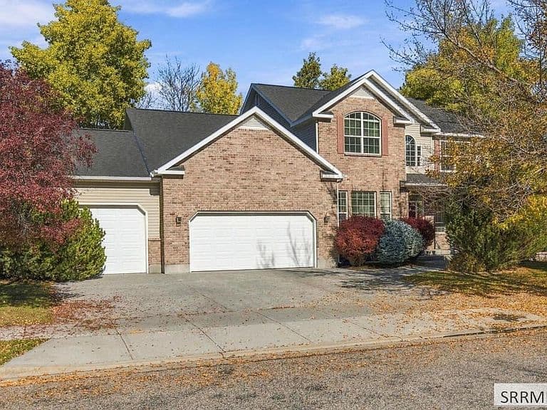 166 Woodhaven Ln photo 1