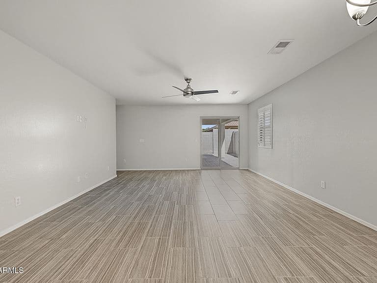 1874 W STAGECOACH Street photo 5