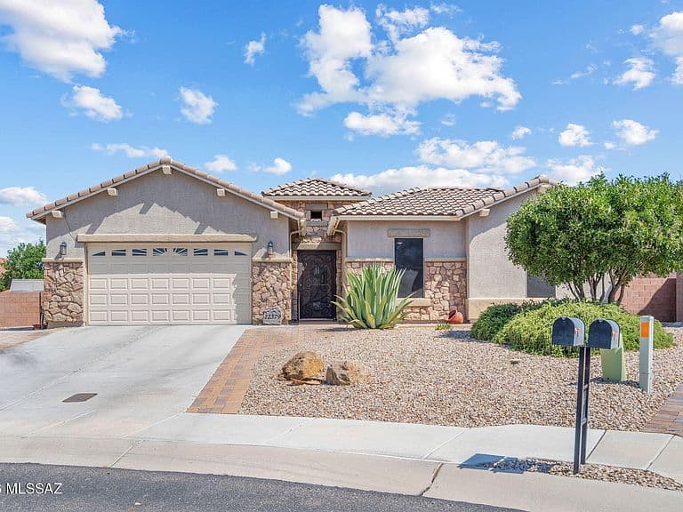 12379 N Pathfinder Dr photo 2