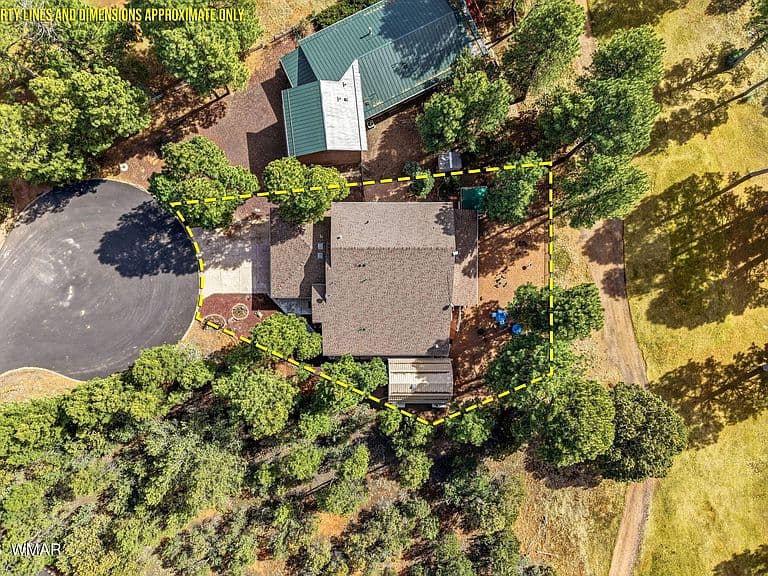 320 N 34th Dr photo 2