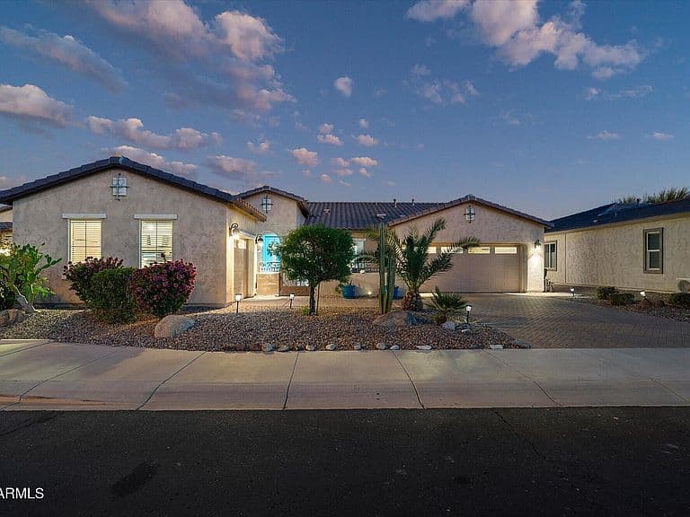 16557 S 178TH Drive photo 2