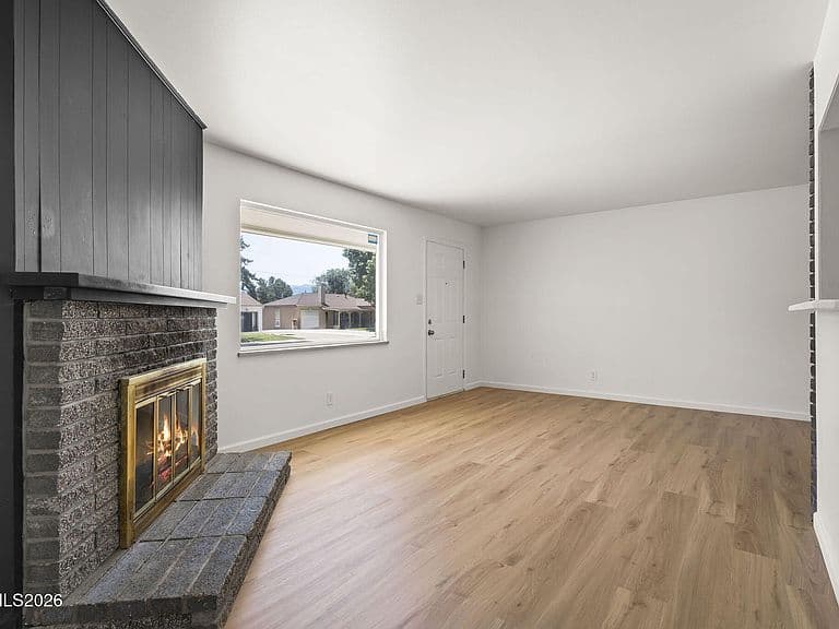 1180 Vance Way photo 4