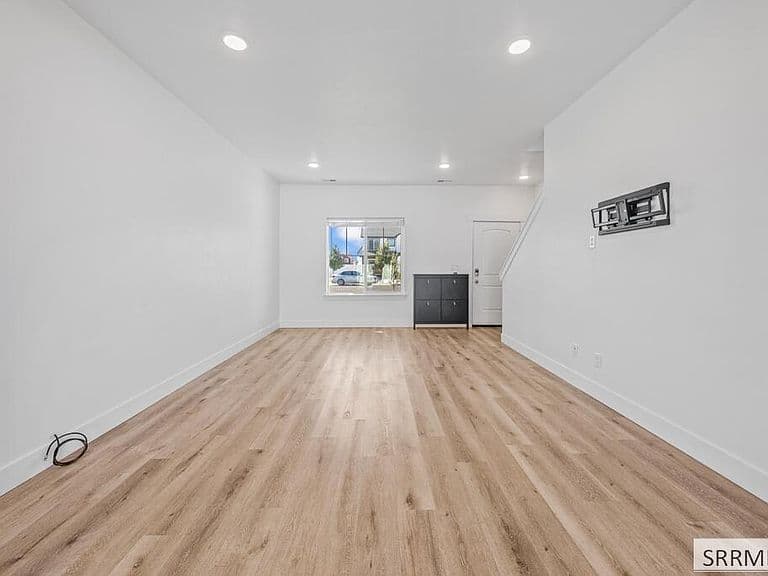 830 S 2315 W photo 2