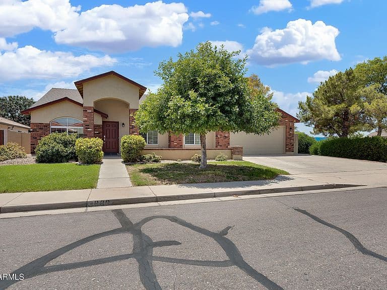 3889 E MEADOW LAND Drive photo 2