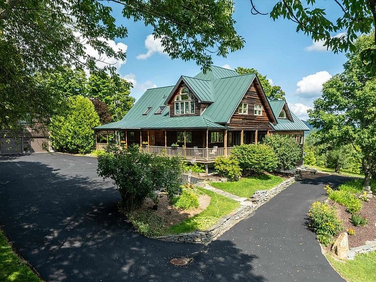 430 Fenn Road photo 3