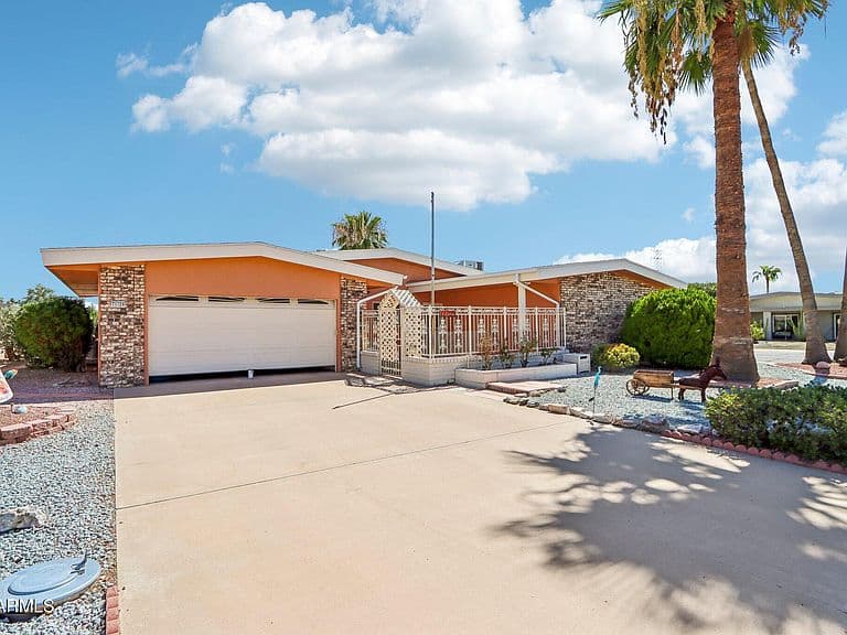 11129 W JACARANDA Drive photo 1