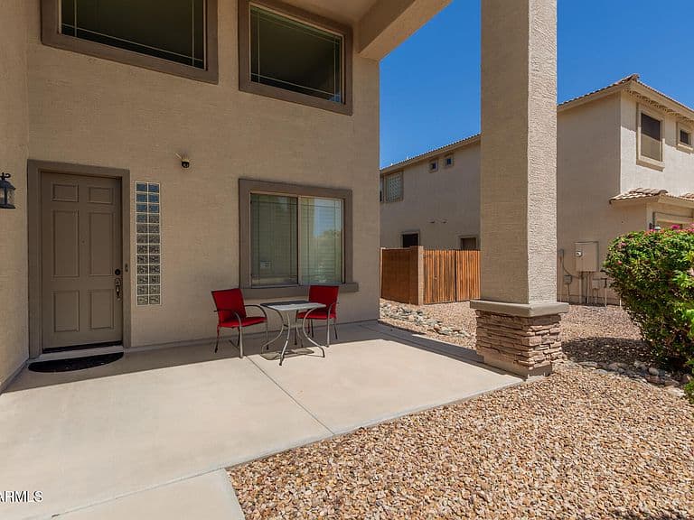 43228 W Knauss Dr photo 4