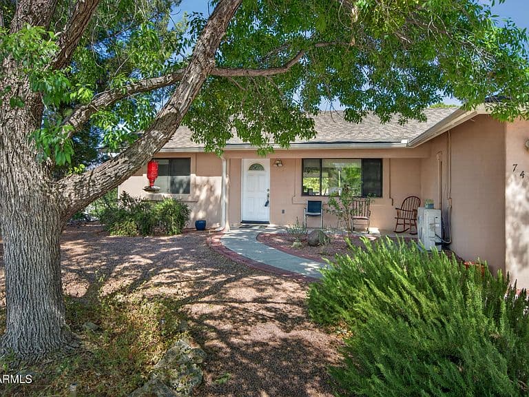 743 E CHERRY HILLS Way photo 4