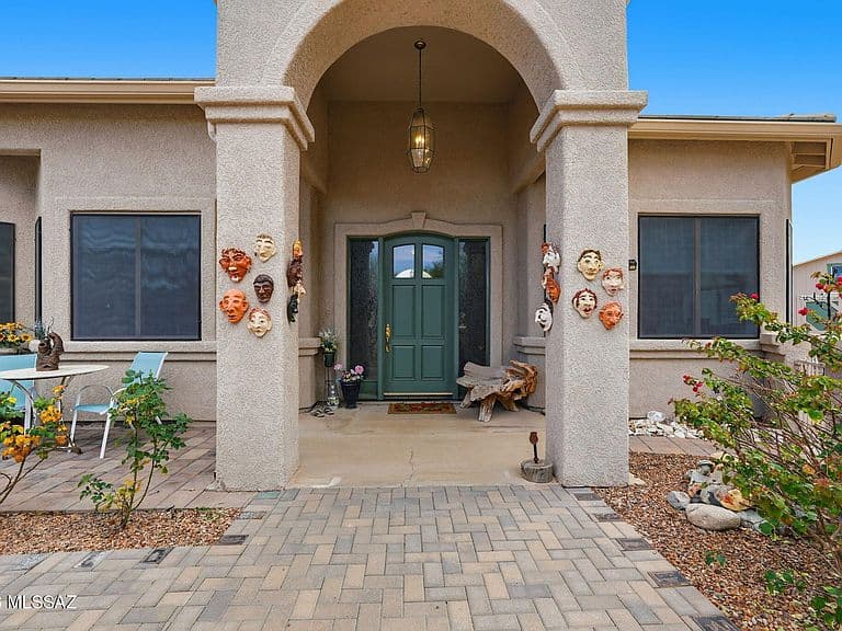 1731 W Placita De La Escalera photo 2