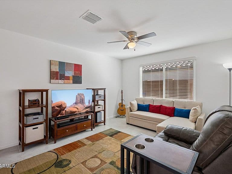 12027 E Primrose Ln photo 3