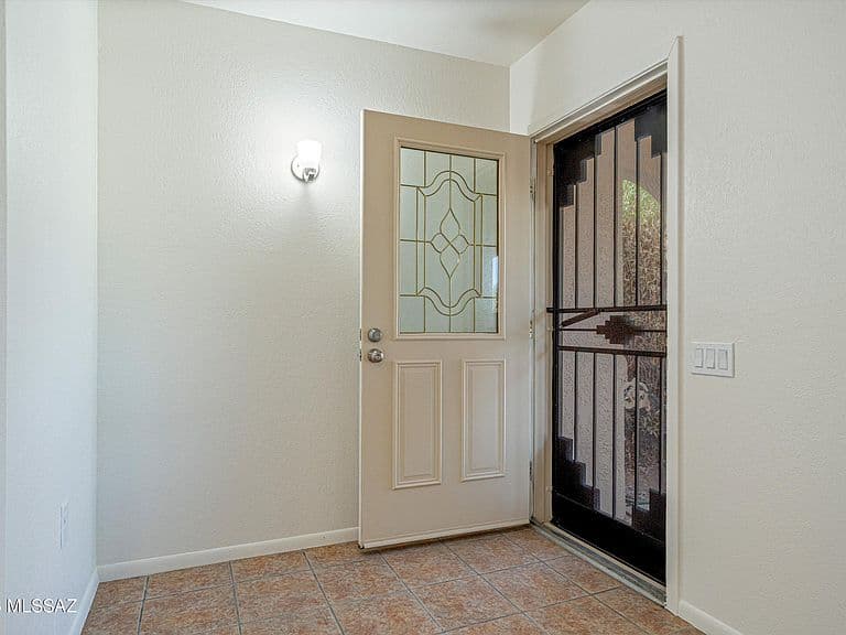 632 N Avenida Tortuga photo 3