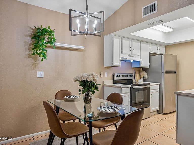 5136 E Evergreen Street #1127 photo 4