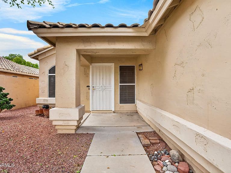 7439 W LOUISE Drive photo 5