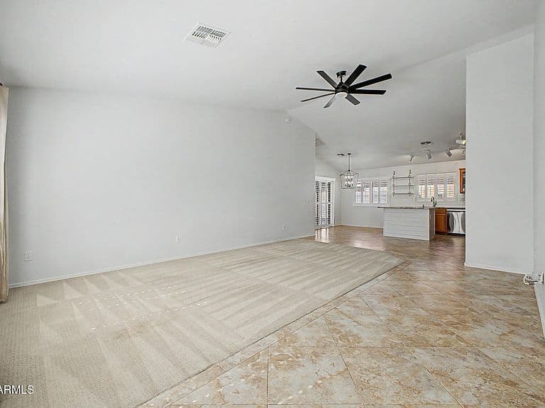 1739 W DESERT CANYON Drive photo 5