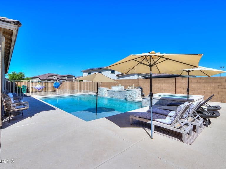 22335 N DANIEL Drive photo 4