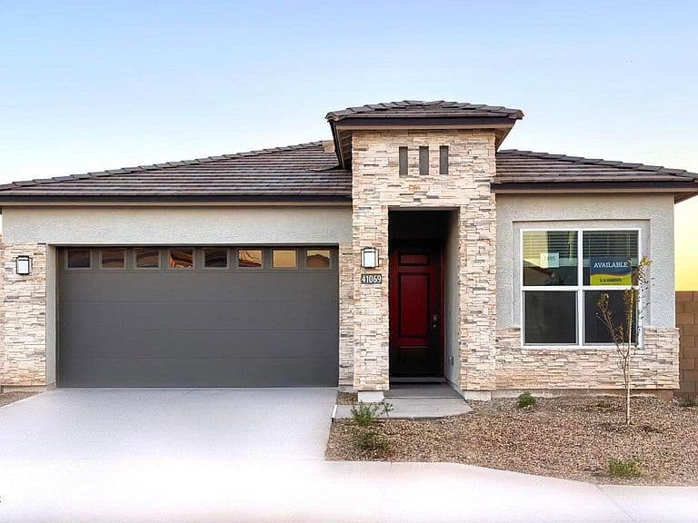41069 W SHAVER Drive photo 1