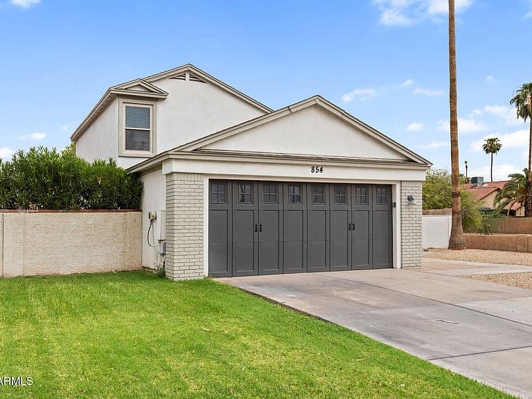 854 E MANOR Drive photo 5