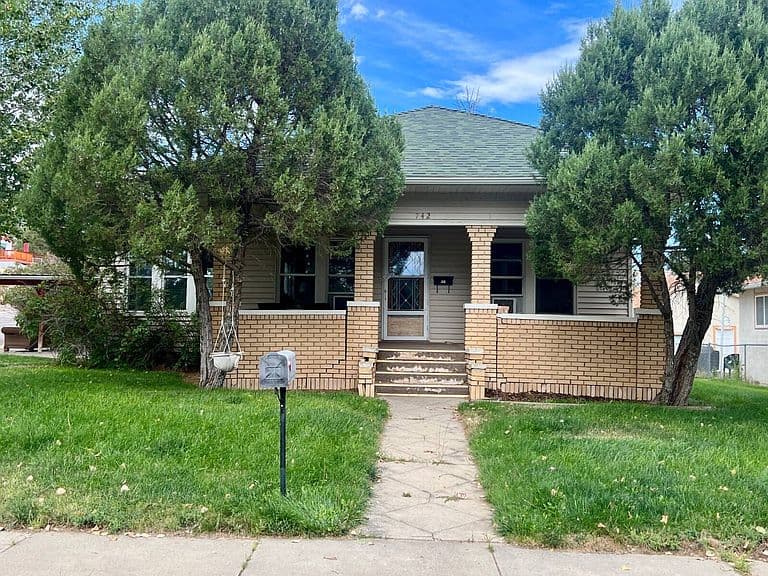742 Arapahoe St photo 1