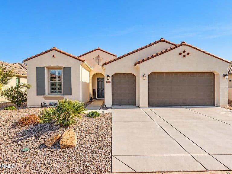 5473 N DAKOTA Drive photo 4