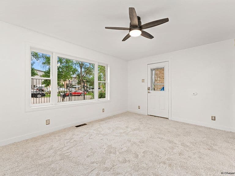 2510 Maxwell Ave photo 5