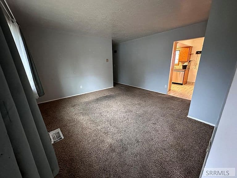 1377 Melody Dr photo 5