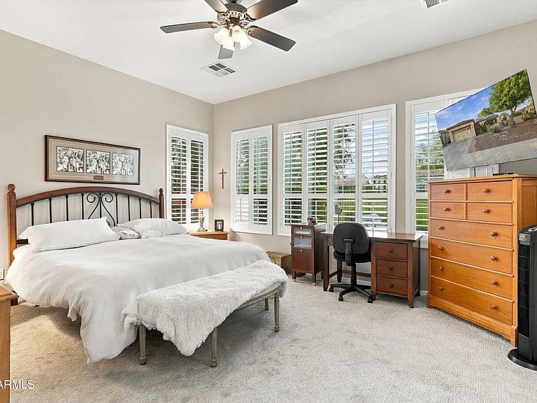 12370 W ROBERTA Lane photo 3