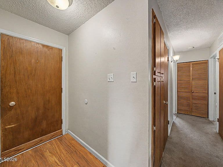100 E Lenwood Dr photo 5