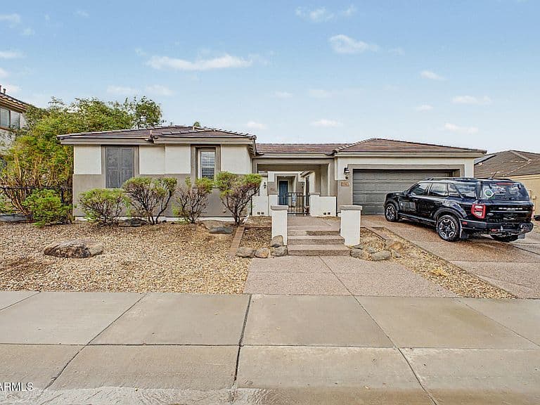 3345 N BROOKLYN Drive photo 1