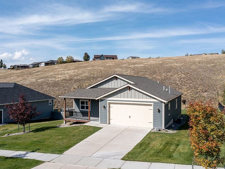 6987 Shaver Dr photo 3