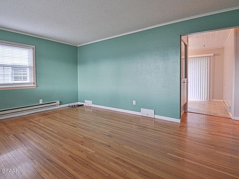 2019 5th Ave N photo 4