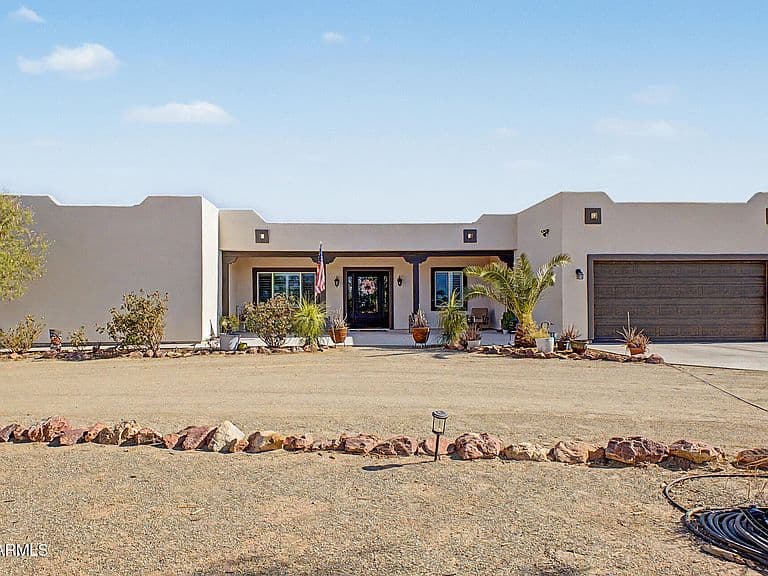 25223 W BLUE SKY Drive photo 1
